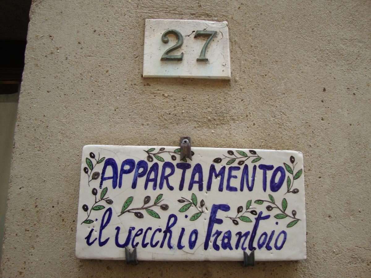 הוילה פניקאלה Il Vecchio Frantoio מראה חיצוני תמונה